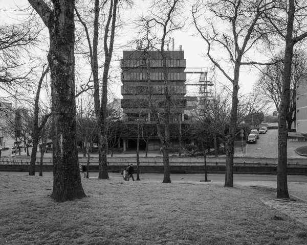 axa building in campo alegre