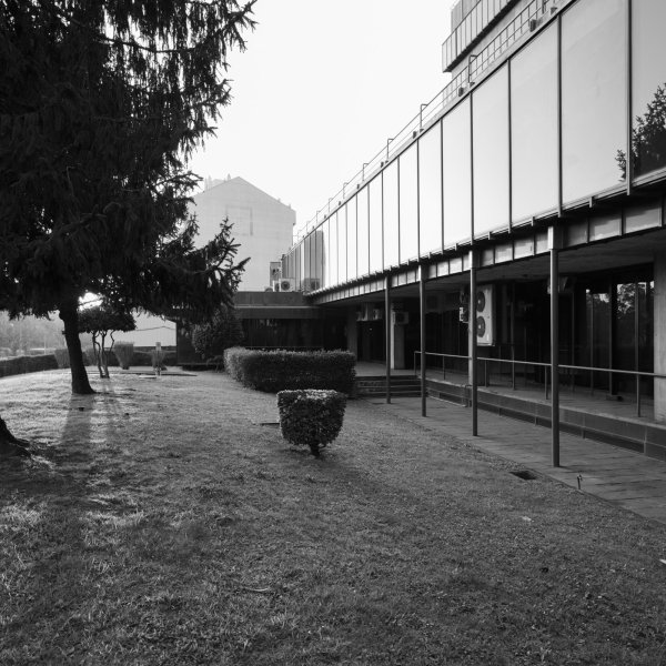 axa building in campo alegre