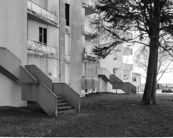 residential building in pasteleira
