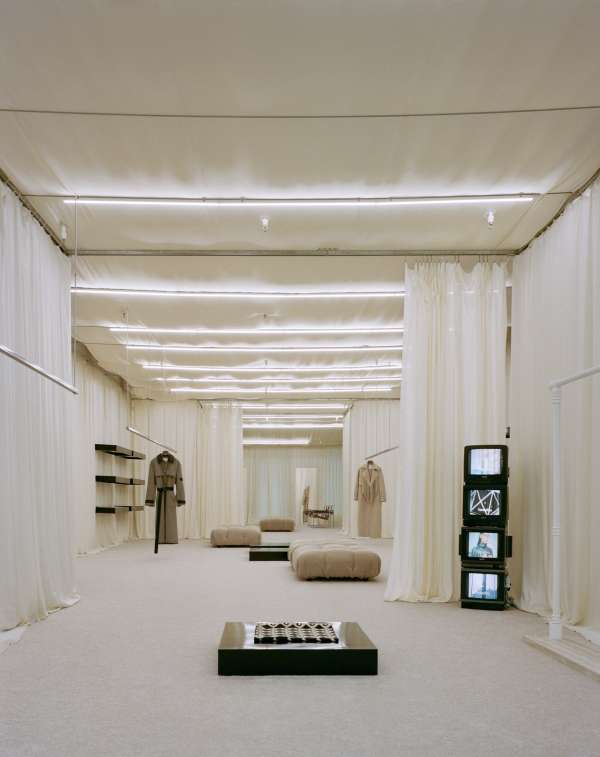 matteo corbellini, nanushka store